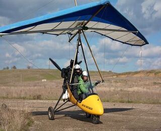 Полет с мотоделтапланер над Казанлък - 30 минути
