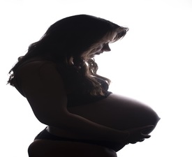 Професионална фотосесия за бременни - 15 кадъра