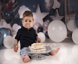 Професионална Кейк Смаш фотосесия за деца - 20 кадъра