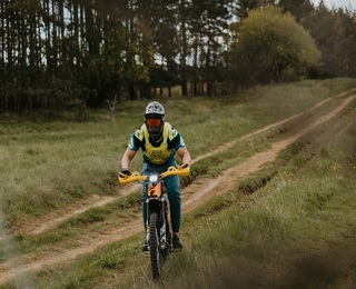 Офроуд приключение в планината край Банкя с електрически мотор за двама