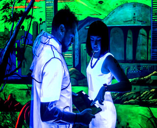 Ескейп руум в паралелна вселена за шест човека: Загадките на професор Линд