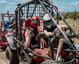 Екстремен подарък - Офроуд с бъги край Арбанаси - за двама