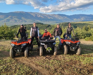 Природа и адреналин: Двучасов АТВ тур за двама човека на едно АТВ в Пирдоп