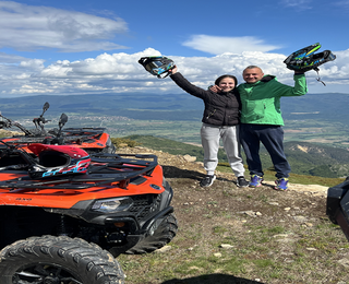 В прегръдката на Средногорието: Едночасов АТВ тур за двама човека на едно АТВ в Пирдоп 