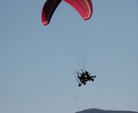 Сред облаците с  “30-минутен полет с тандемен парапланер + видеозаснемане край Стара Загора” 