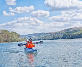 Приключение по вода с еднодневен Каяк тур по избор за двама край Свищов