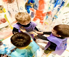 Индивидуална мазаница за две деца и родител в Зелената стая