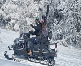 Каране на моторна шейна три часа в района на Петрохан