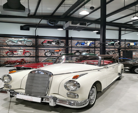 Нощувка за двама в с. Рожен + дегустация на 3 вина и вход за музея на ретро автомобилите