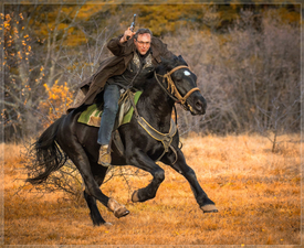 Разходка с кон до Дендрариума или Копитото - за двама