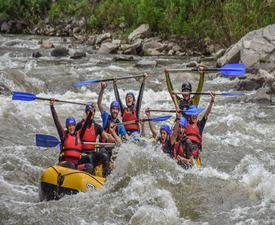 Приключение с каяк по река Струма + спускане с въжен тролей