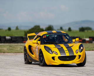 Спортно шофиране на Lotus Elise - LOTUS DRIVING SCHOOL Ниво 1