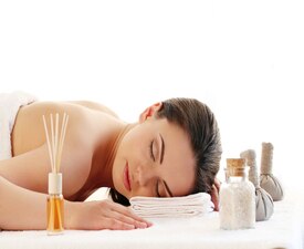 Лечебна терапия за тяло с  Точков масаж - 60 минути