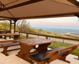 Бягство от града с Уикенд за двама със закуска + възможност за ползване на СПА и външен басейн в Комплекс Тополица