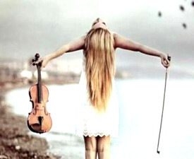 Два урока по избор: Класически инструменти (пиано, цигулка, виола) в София или Варна