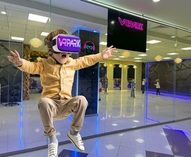 VR Ескейп стая за шестима в Xplorify VR Park Варна 