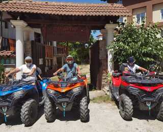 Подарете доза адреналин с „Каране на АТВ 450сс за 1 час“ в Добринище - двама на едно АТВ