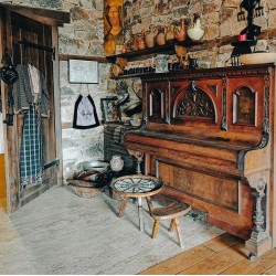 Нестандартен подарък – тайното пътуване  - из забравените села на Родопите