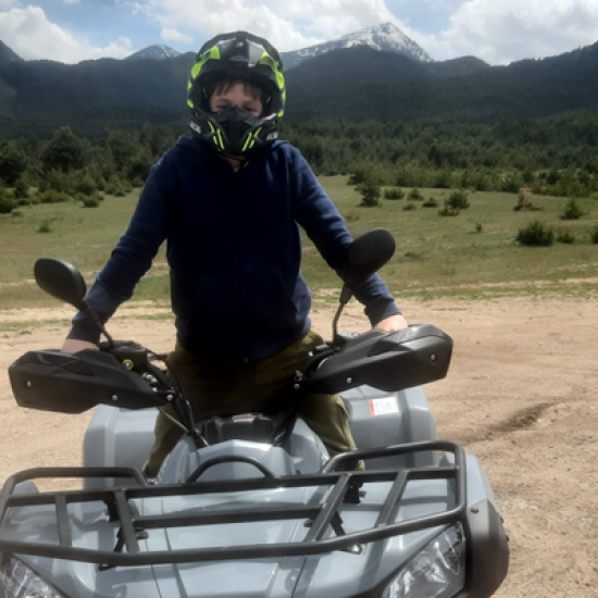 Чист въздух и панорамни гледки - насладете се на 1 час разходка с АТВ в Банско от Makaroon Чист въздух и панорамни гледки - насладете се на 1 час разходка с АТВ в Банско от Makaroon