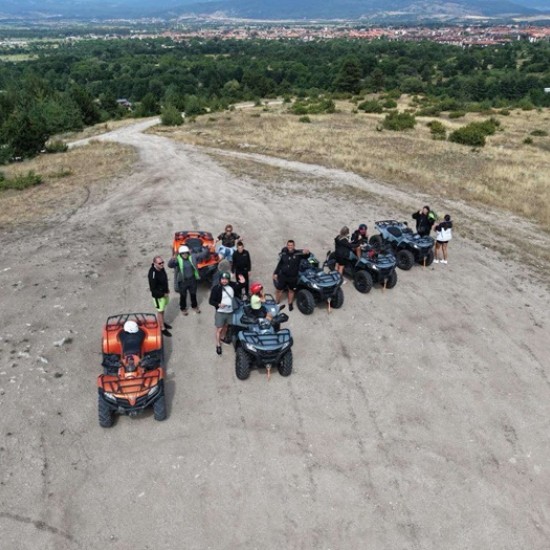 Чист въздух и панорамни гледки - насладете се на 1 час разходка с АТВ в Банско от Makaroon Чист въздух и панорамни гледки - насладете се на 1 час разходка с АТВ в Банско от Makaroon