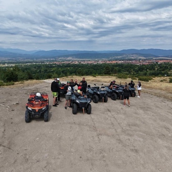 Чист въздух и панорамни гледки - насладете се на 1 час разходка с АТВ в Банско от Makaroon Чист въздух и панорамни гледки - насладете се на 1 час разходка с АТВ в Банско от Makaroon