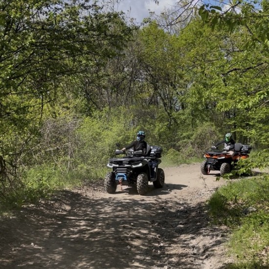 Впуснете се в едно щуро офроуд приключение, подходящо и за начинаещи, с АТВ тур в с. Герман от Makaroon Впуснете се в едно щуро офроуд приключение, подходящо и за начинаещи, с АТВ тур в с. Герман от Makaroon