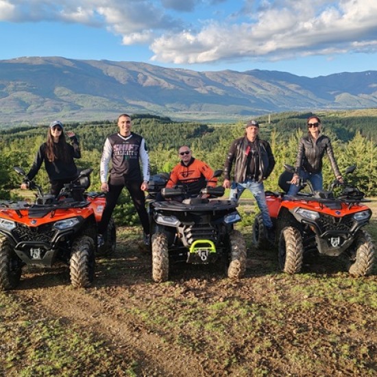 Подарете си  невероятни мигове, пълни с адреналин и природни гледки с  Двучасов АТВ тур за един човек в Пирдоп от Makaroon