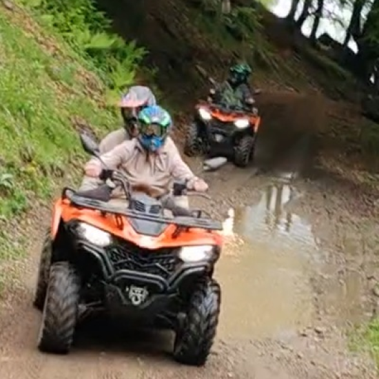 Подарете си  невероятни мигове, пълни с адреналин и природни гледки с  Двучасов АТВ тур за един човек в Пирдоп от Makaroon