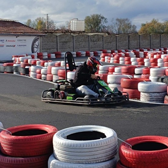 В света на моторните спортове с Картинг в Бургас от Makaroon