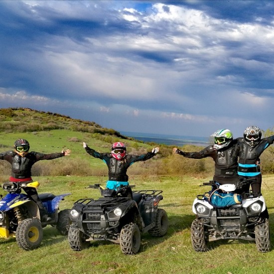 Разходка с АТВ в района на Хасково – приключение и забавление от Makaroon Разходка с АТВ в района на Хасково – приключение и забавление от Makaroon