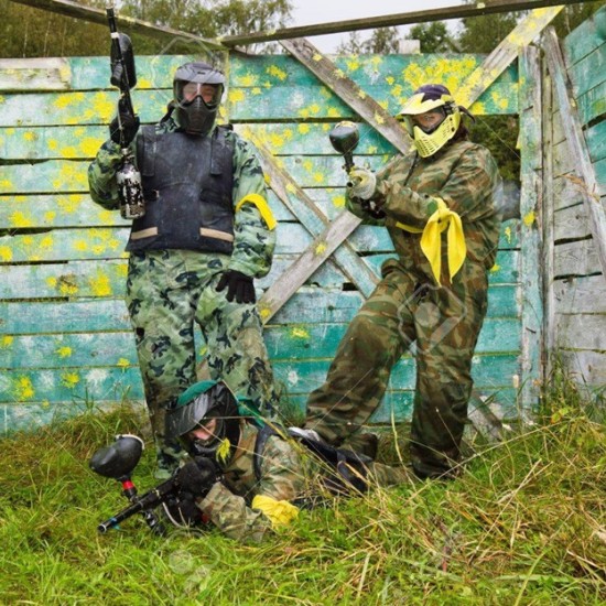 Съберете компанията за една приятелска игра с "Пейнтбол край Пампорово" от Makaroon