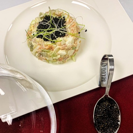 Изненадайте любим човек с Царска вечеря за двама в руски ресторант Арбат от Makaroon