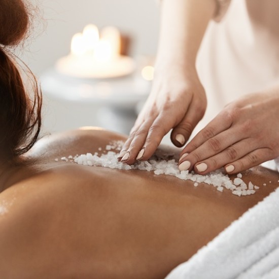 Насладете се на СПА ритуал за тяло Шепот от Изток от Makaroon