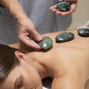  Масаж с горещи камъни в Пловдив