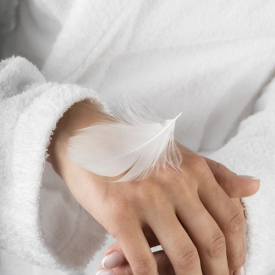 Погрижете се за себе си със Спа терапия за ръце от Makaroon Погрижете се за себе си със Спа терапия за ръце от Makaroon