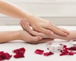 Погрижете се за себе си със Спа терапия за ръце от Makaroon Погрижете се за себе си със Спа терапия за ръце от Makaroon