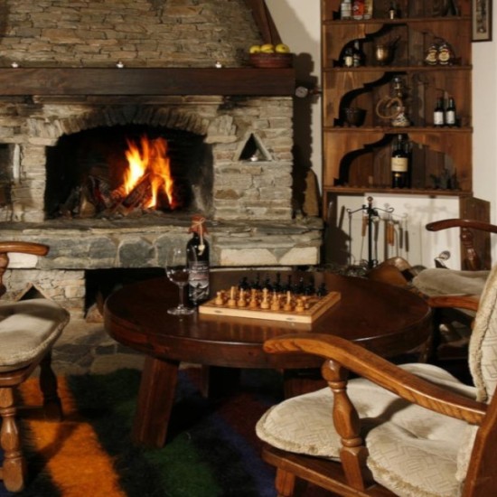 Насладете се на една спокойна почивка с Нощувка за двама в Триград от Makaroon