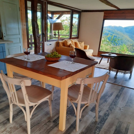 Романтично преживяване - Почивка за двама, сгушени в Родопите от Макароон Романтично преживяване - Почивка за двама, сгушени в Родопите от Макароон