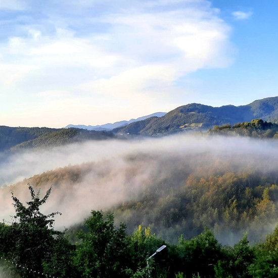 Романтично преживяване - Почивка за двама, сгушени в Родопите от Макароон Романтично преживяване - Почивка за двама, сгушени в Родопите от Макароон