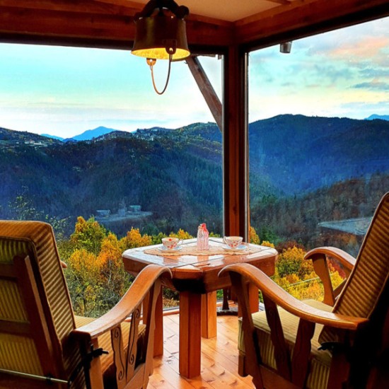 Артел 13 - уникално преживяване за двама в Родопите Уникално преживяване - студио за двама в сърцето на Родопите от Makaroon.bg