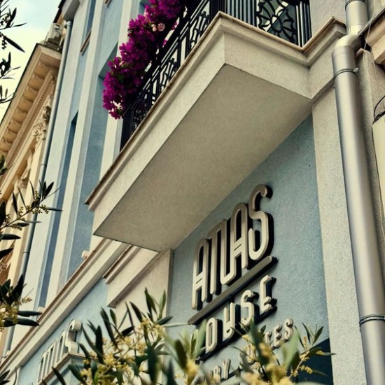 Подарете си една невероятна Дегустация за двама на 3 български вина във винен бар Cork&Fork, гр. Пловдив от Makaroon Подарете си една невероятна Дегустация за двама на 3 български вина във винен бар Cork&Fork, гр. Пловдив от Makaroon