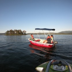 Моторна лодка под наем на яз. Батак