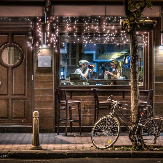 Преживяване за ценители - насладете се на Дегустация на ром за двама от Makaroon