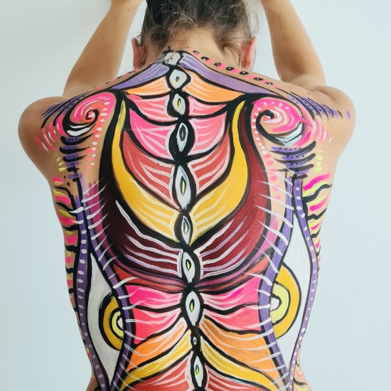 Подарете цветна хармония и баланс с  "Body Art Терапия за Бременни " от Makaroon