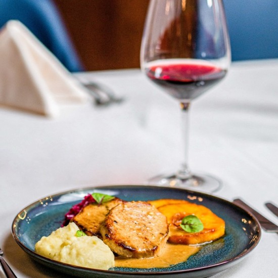 Винена дегустация за двама в Bononia Estate Winery & Resort от Макароон