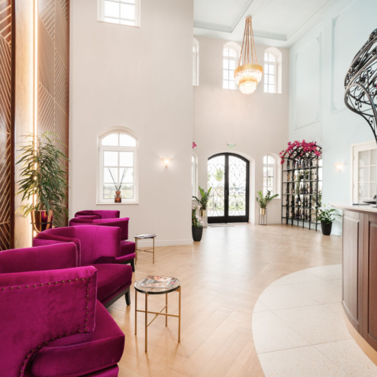 Две нощувки в Bononia Estate Winery & Resort с винена дегустация и разходка с VESPA от Макароон Две нощувки в Bononia Estate Winery & Resort с винена дегустация и разходка с VESPA от Макароон