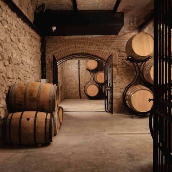 Винена дегустация за двама в Bononia Estate Winery & Resort от Макароон