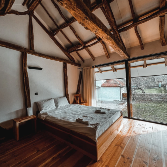 Едно автентично приключение с тематика „Възраждането на едно българско село“ от Makaroon