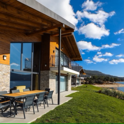 Taйно пътуване за двама: Родопска приказка на брега на язовир - Две нощувки със закуски