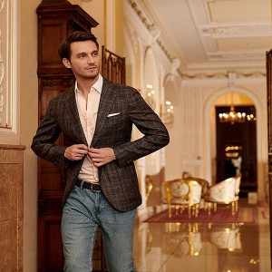 Изисканост и стил – ваучер за индивидуална изработка на риза